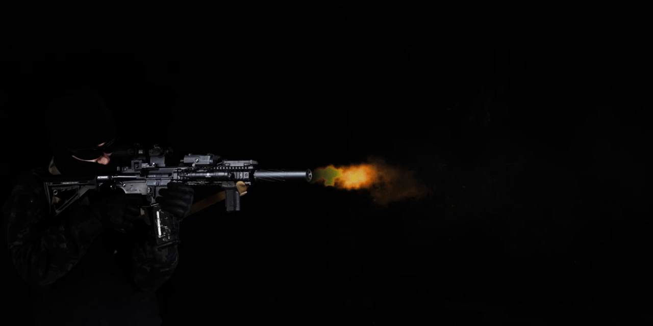 Martina Smokey Wolf Pro Suppressor - Airsoft Tracer, Muzzle Flash & Smoke Generator (103023)
