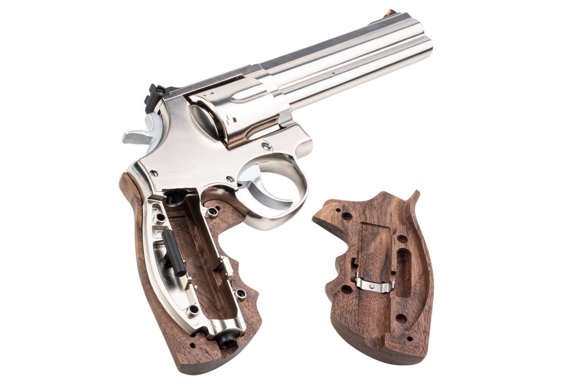 Ares S&W 686 6-inch Full Metal CO2 Airsoft Revolver with Real Wood Grips (Silver - APR-004)