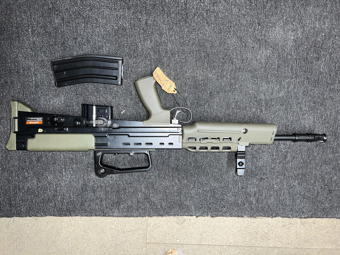 Ares AR-001 L85A2 - needs service, new bolt handle and missing a couple screws
