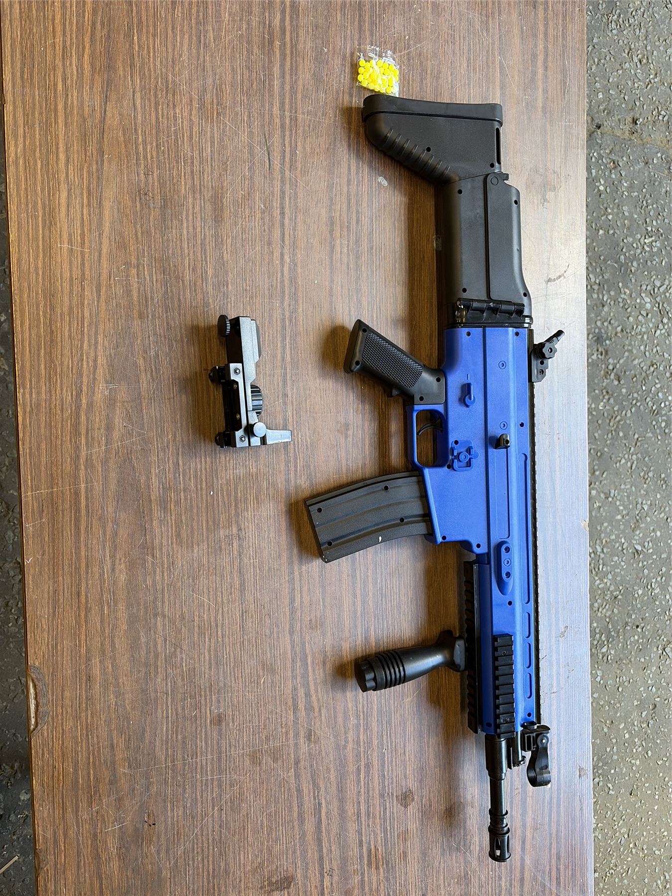 [Boneyard] Vigor S-C-R Spring Rifle with Foregrip (Blue - 8902A) - Broken stock