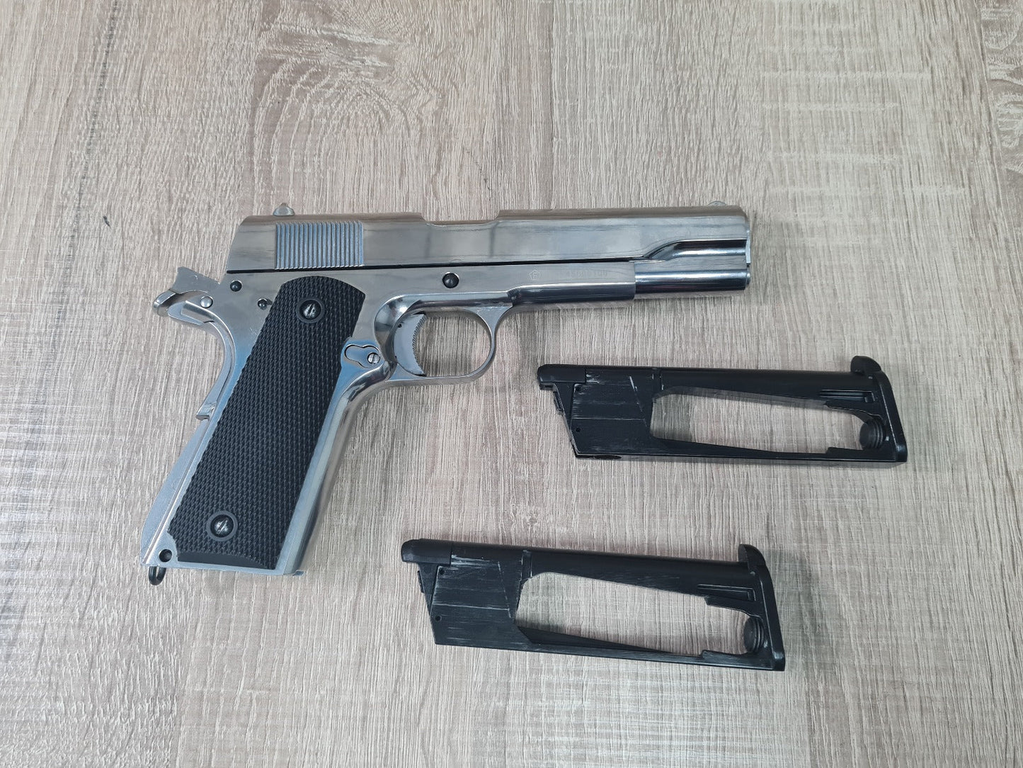 KLI 4.5mm/.177mm BB 1911 Classic Co2 Blowback Pistol (Full Metal - Silver)