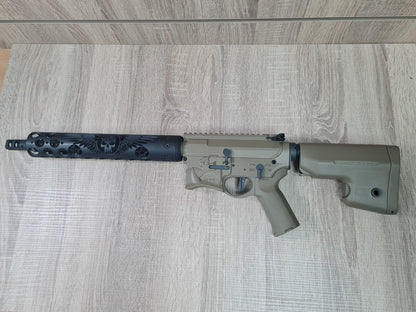 Ares Amoeba M4 with Winged Skull Handguard (Tan/Black)
