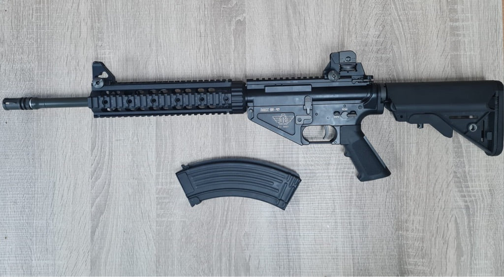 BOLT SR-47 M4 with AK Mag. (Hard Kick Recoil System)