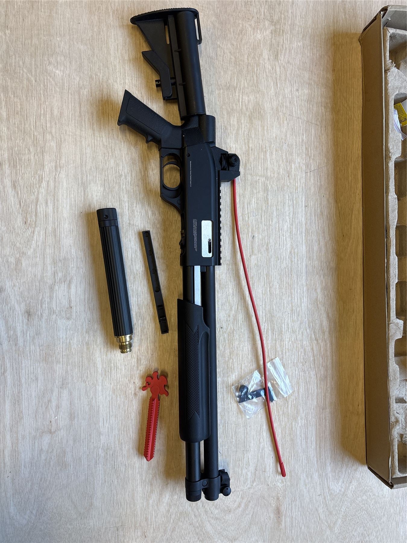 [Boneyard] APS Paintball Marker Pump Action Shotgun (16 Inch - Co2 - 0.68 - Black) - Leaking gas