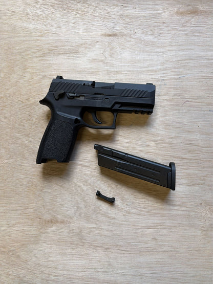 [Boneyard] AEG F18 Gas Blowback Pistol (Black) - Unknown Fault or Ex. Display