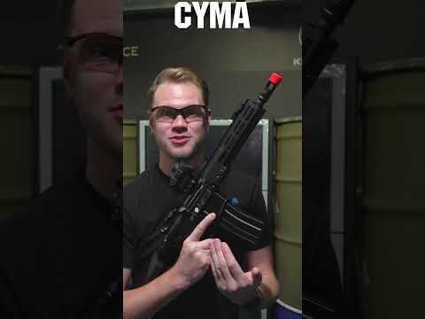 CYMA Platinum M4 8.5 M-LOK AEG (with Built-In Mosfet & Tracer Hop-Up - Black - CM.006R-8.5)