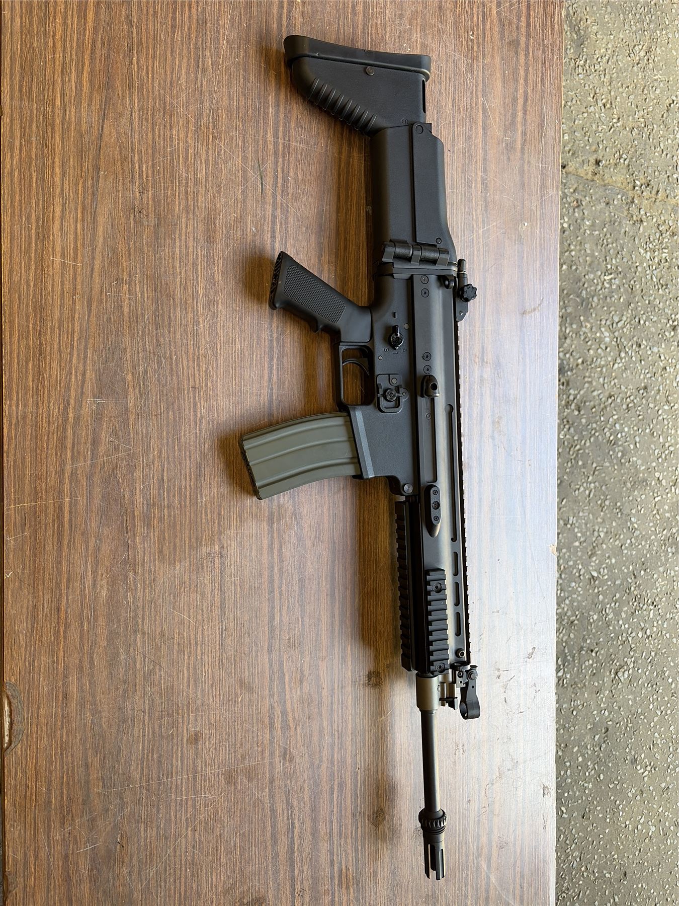 [Boneyard] Ares SC L-B SCAR AEG (AR-062E) - Ex-display - surface scuffs - tested & works fine
