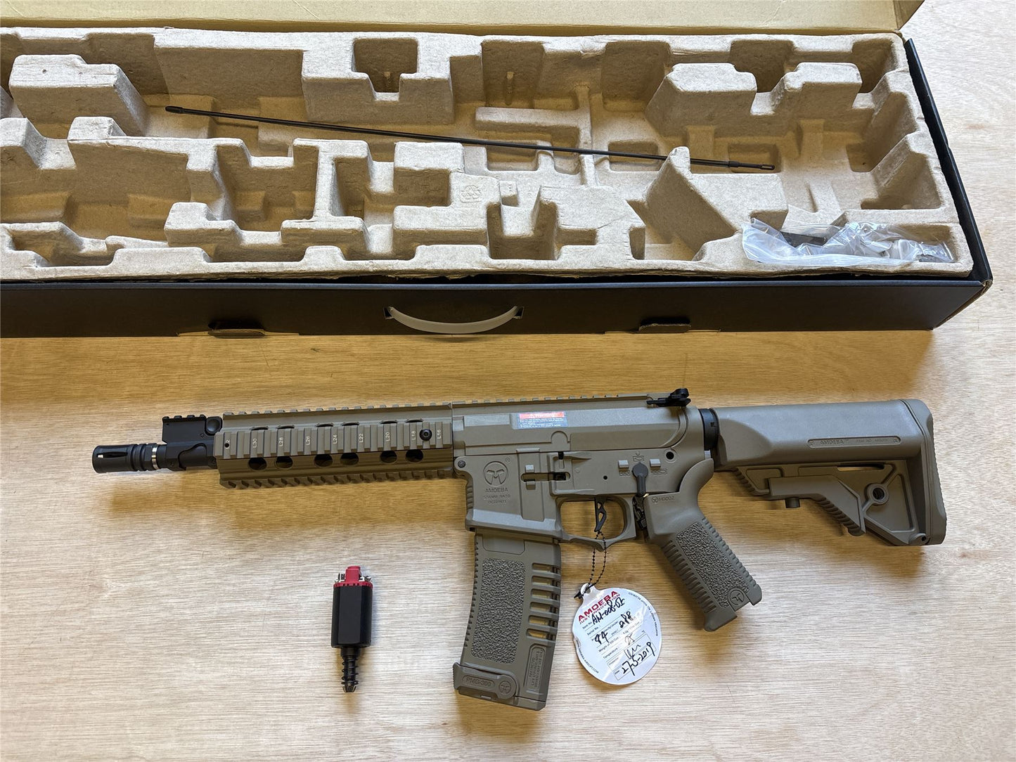 [Boneyard] Ares Amoeba M4 AEG (AM-008-DE) - Tan - Wiring removed / needs rewiring - possible missing parts