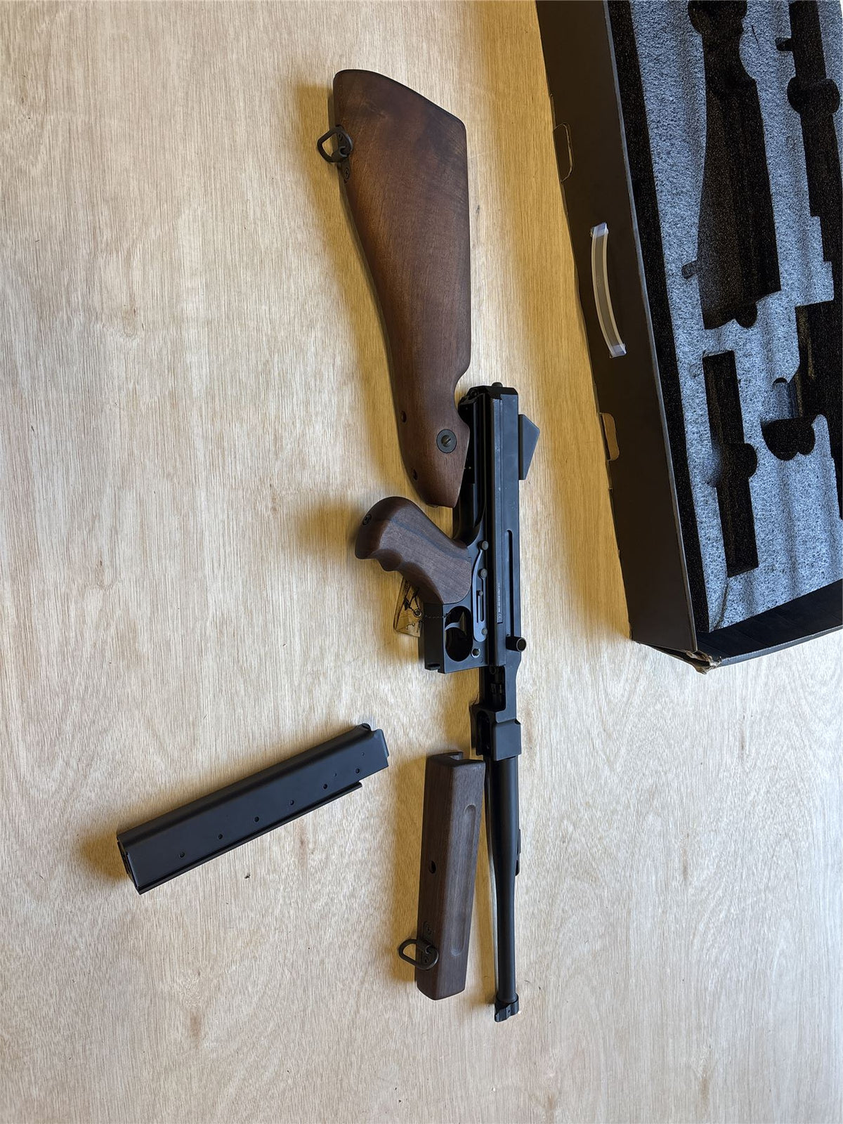 [Boneyard] Ares Thompson M1A1 EBB (SMG-005) - Needs new outer barrel - damaged outer box