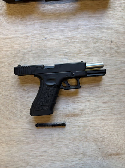 [Boneyard] Well 17 Series Dual Power Pistol (G197) - Front of slide snapped - missing 1 mag - case inc
