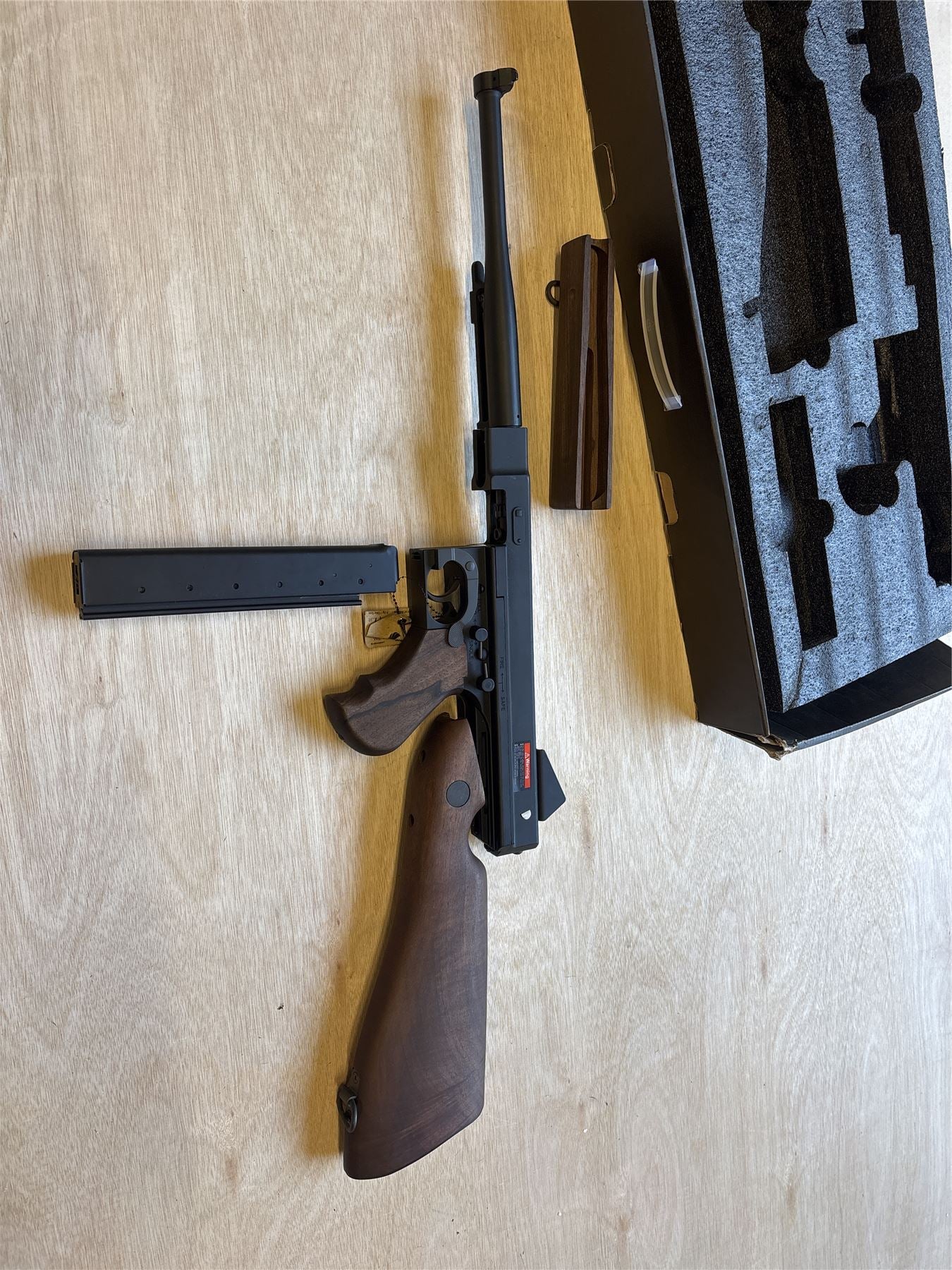 [Boneyard] Ares Thompson M1A1 EBB (SMG-005) - Needs new outer barrel - damaged outer box