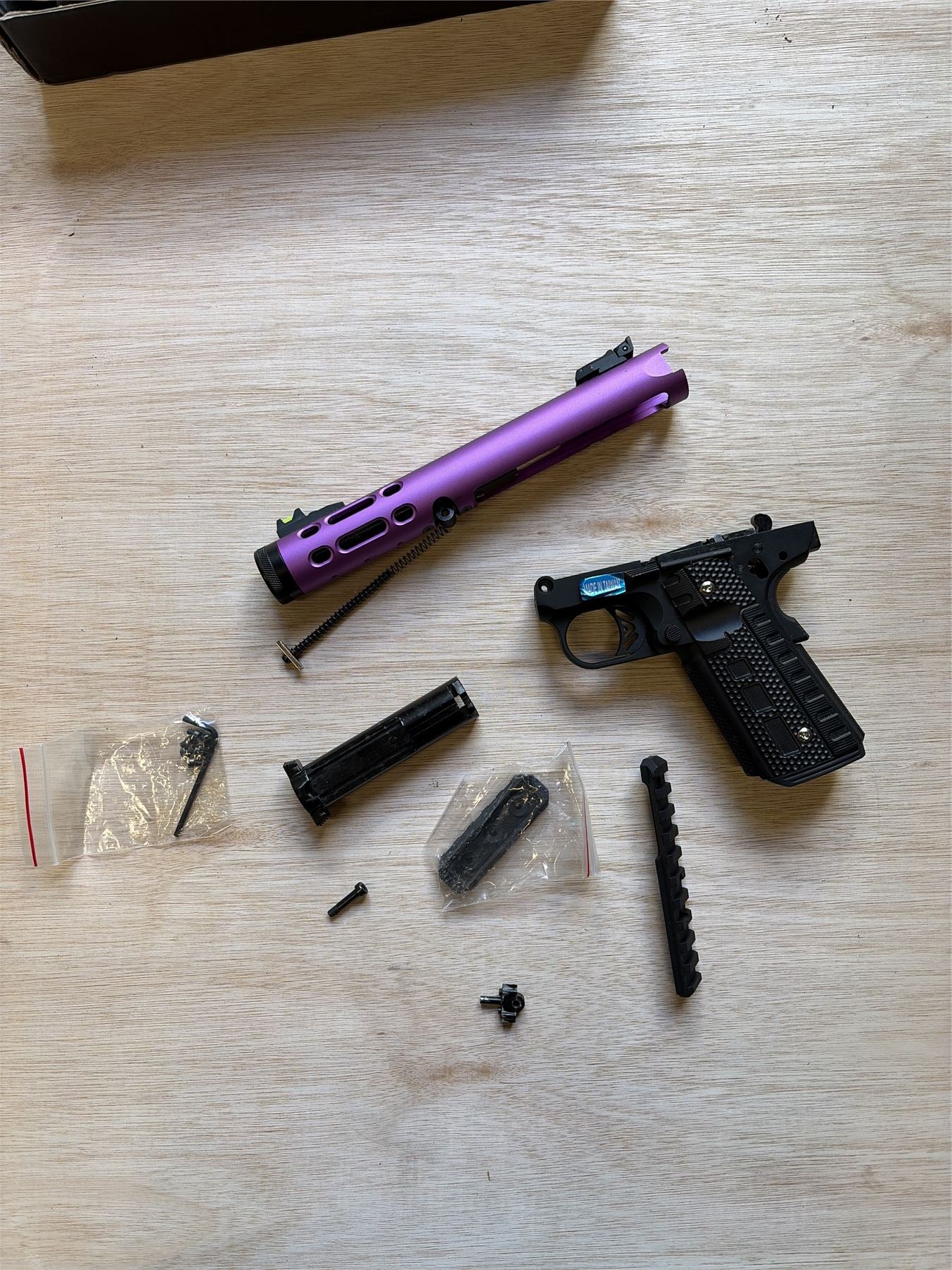 [Boneyard] WE Galaxy 1911 Gas Blowback Pistol (Black Frame - Purple Slide) - No magazine - broken slide catch
