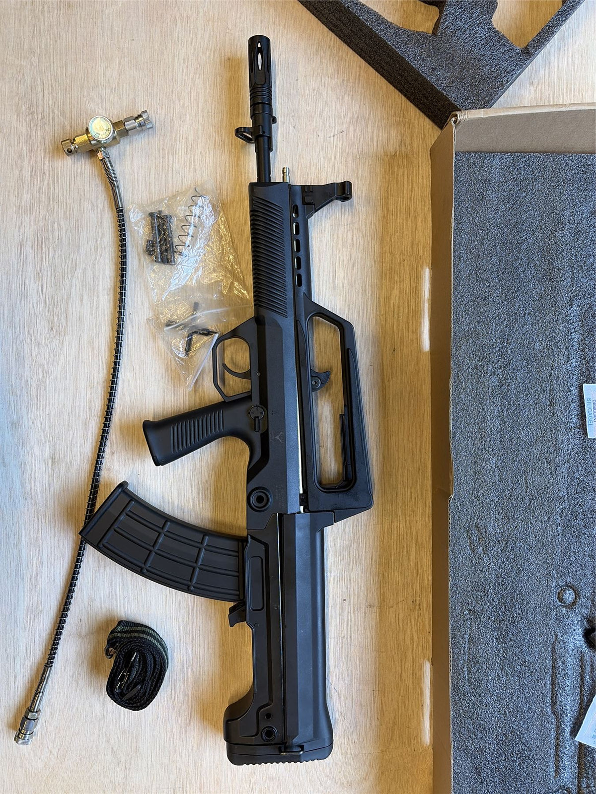 [Boneyard] Huntsman Arms Type 95 PCP Paintball Gun 0.43 Cal - Gas cylinder leaks at fill nipple - un-used