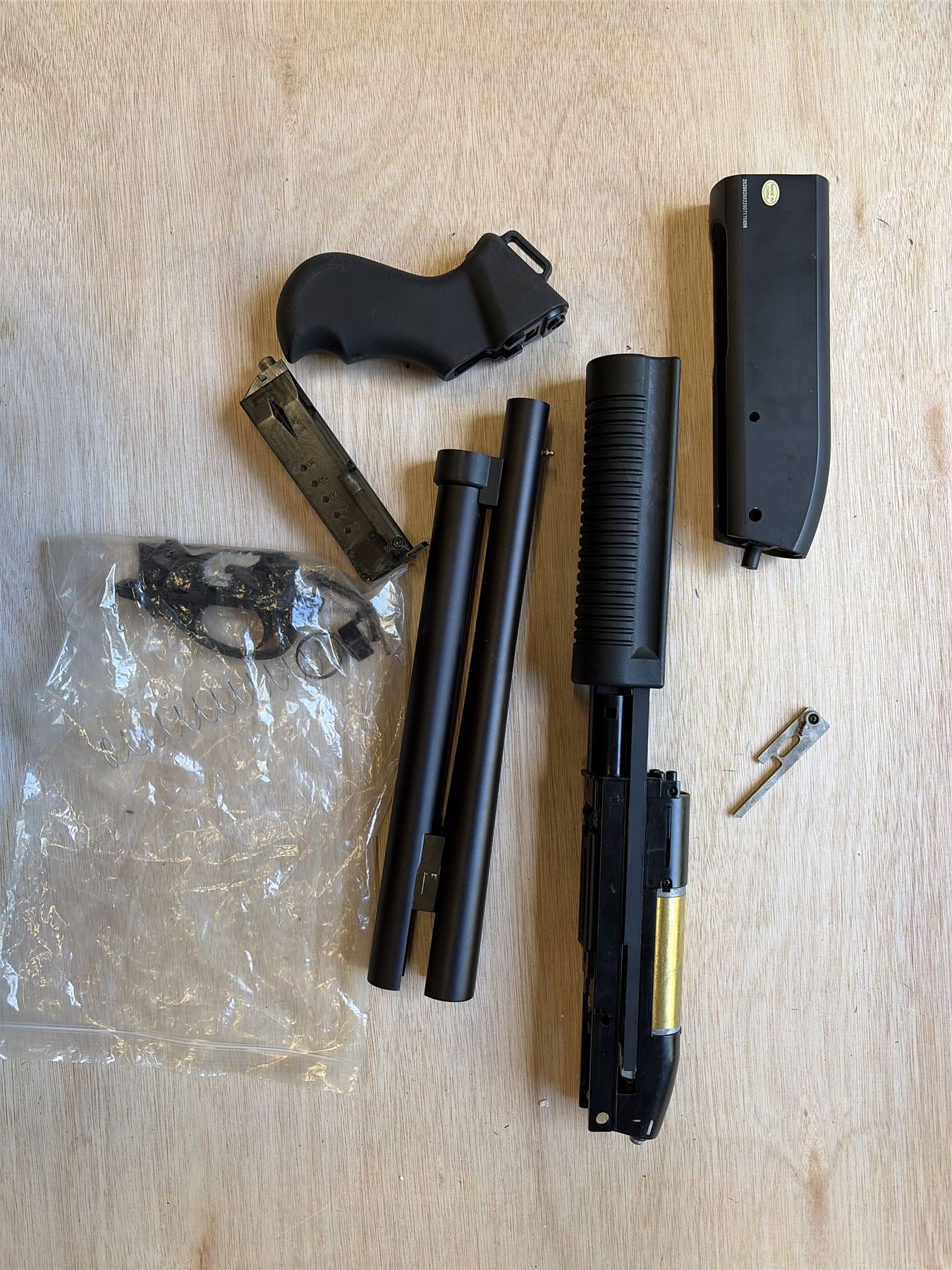 [Boneyard] Golden Eagle M870 Breacher (M8881-V2) - In pieces - sheared mag cap thread - untested