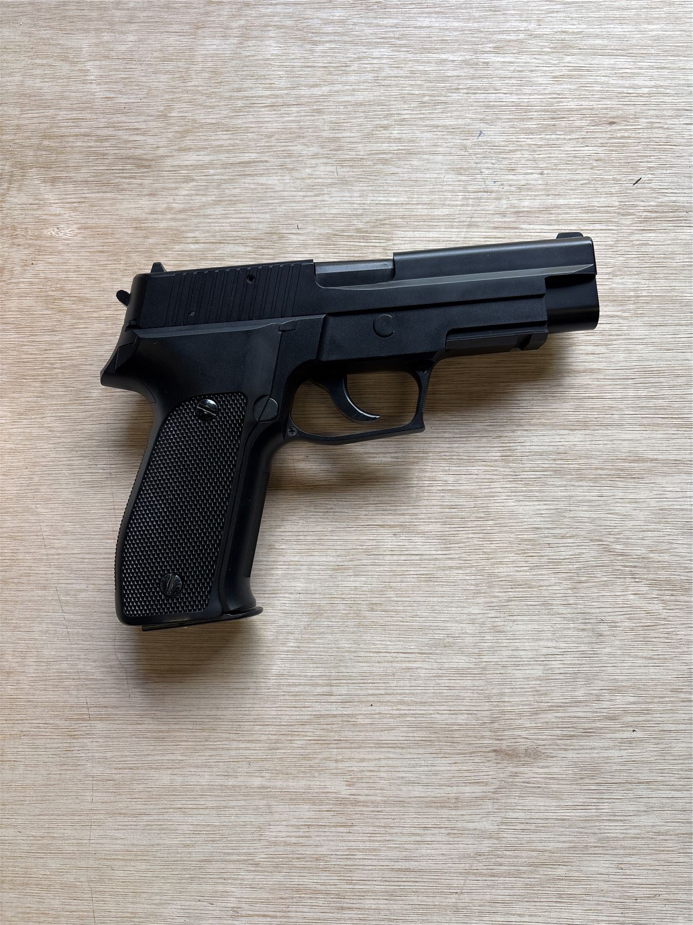 [Boneyard] HFC MK8 Gas Pistol (Non-Blowback - Black - GG-106) - Unknown Fault or Ex. Display