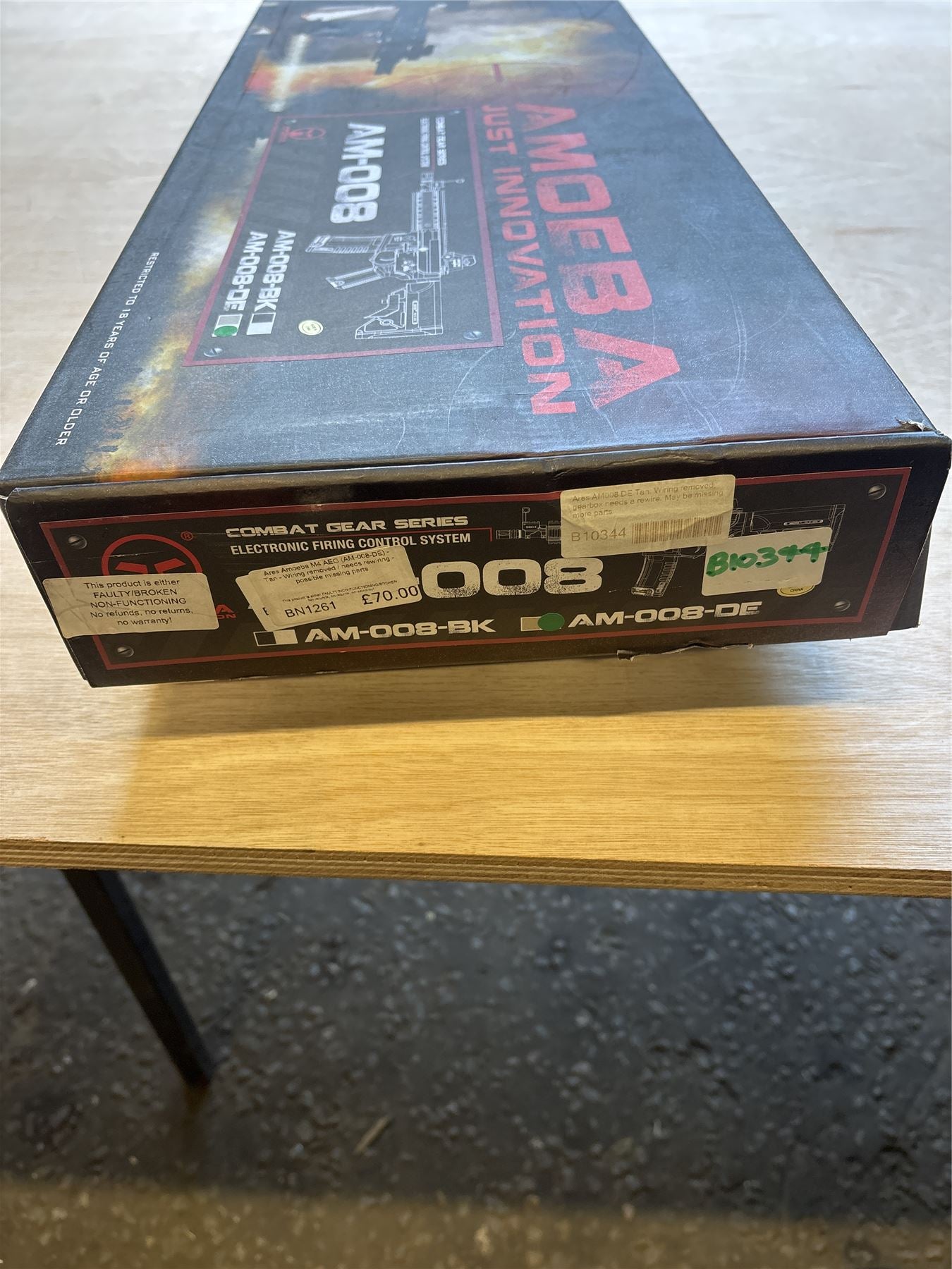 [Boneyard] Ares Amoeba M4 AEG (AM-008-DE) - Tan - Wiring removed / needs rewiring - possible missing parts