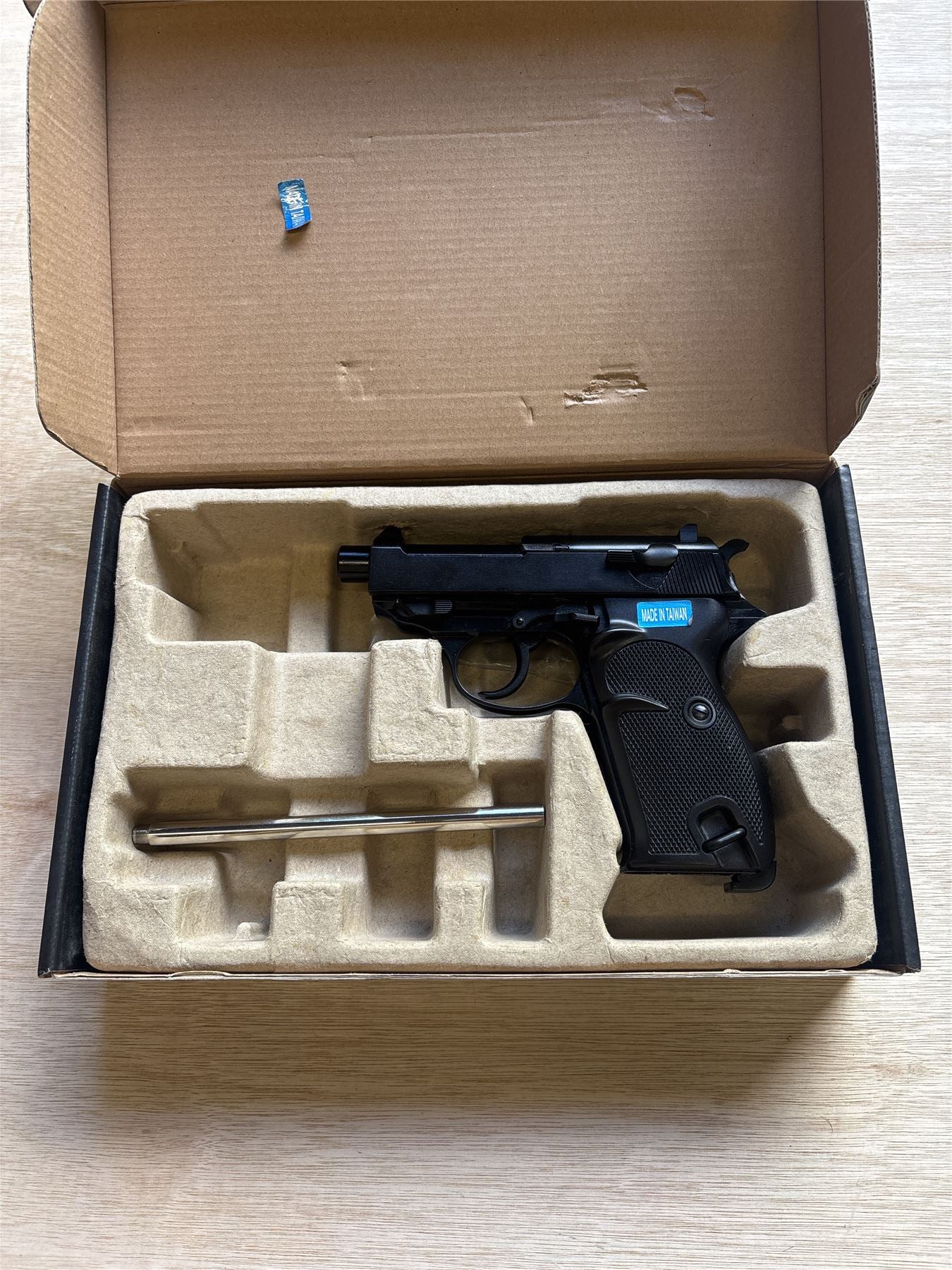 [Boneyard] WE WW2S with Silencer Gas Blowback Pistol (Black) - Flawed mag catch and hammer design