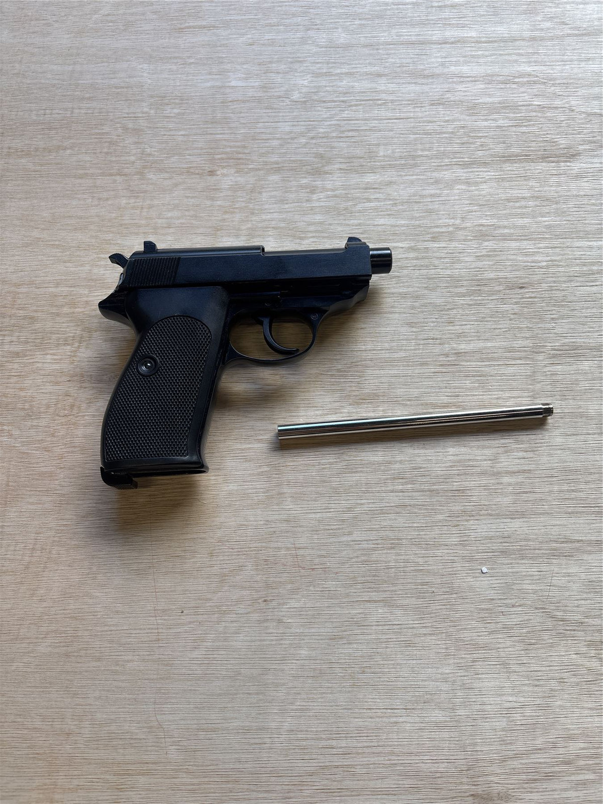 [Boneyard] WE WW2S with Silencer Gas Blowback Pistol (Black) - Flawed mag catch and hammer design