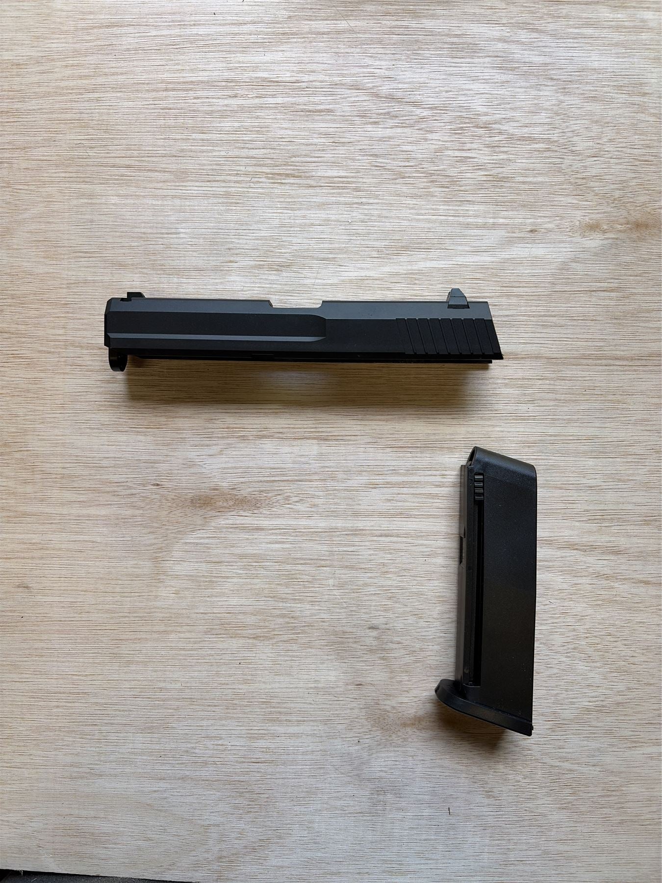 [Boneyard] HFC ST8 NBB Gas Pistol (GGH-0303) - Slide & mag only - missing base gun