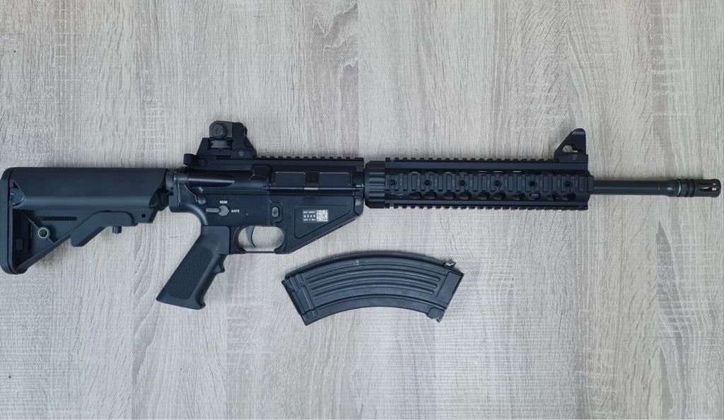 BOLT SR-47 M4 with AK Mag. (Hard Kick Recoil System)