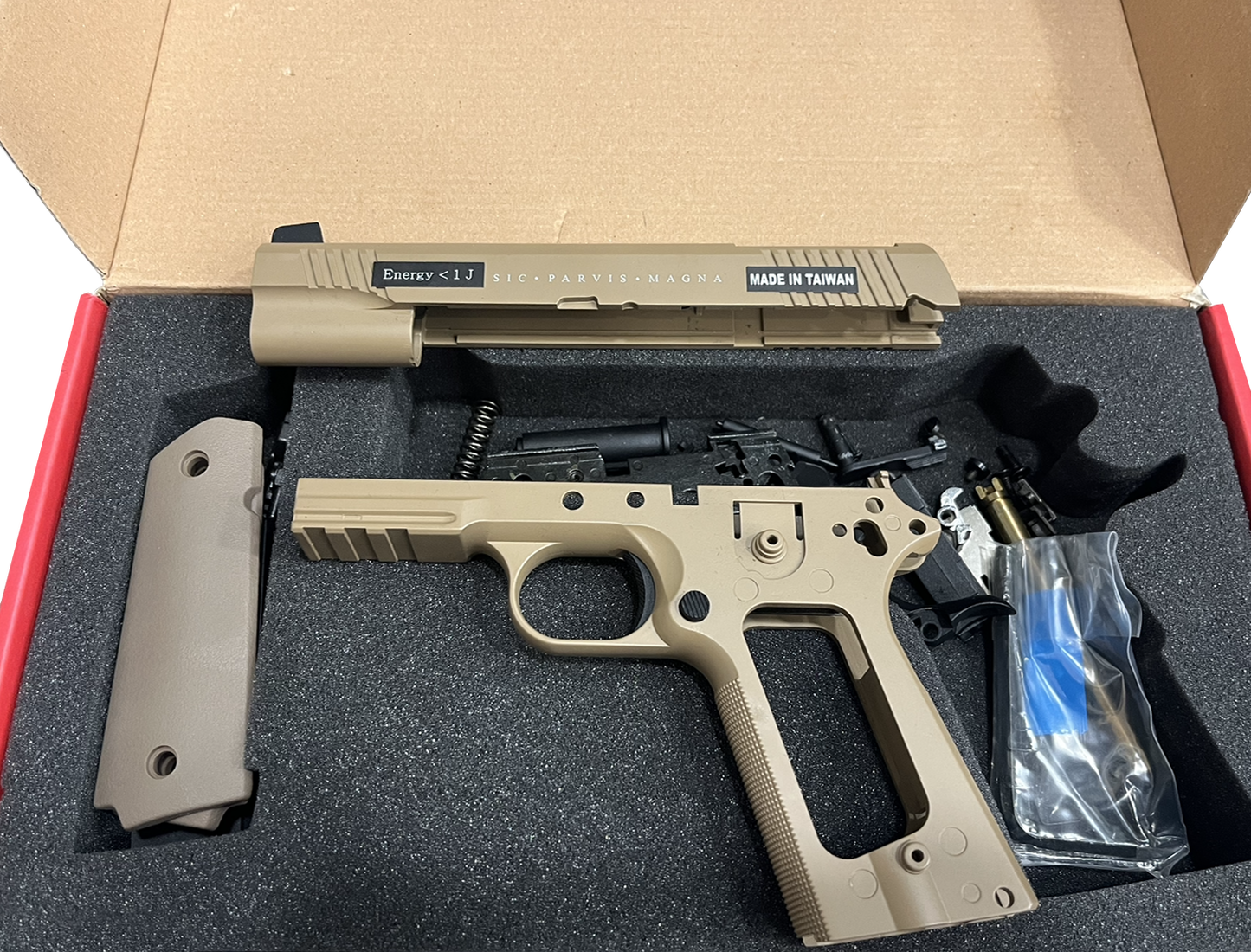 Boneyard - Secutor - Rudis Magna - 1911 - VII Custom Pistol (Co2 Powered - Gas Ready - Tan)