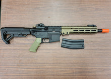 Golden Eagle M4 M-Lok AEG (Metal - Mosfet - Black/Tan - EFB6595T)