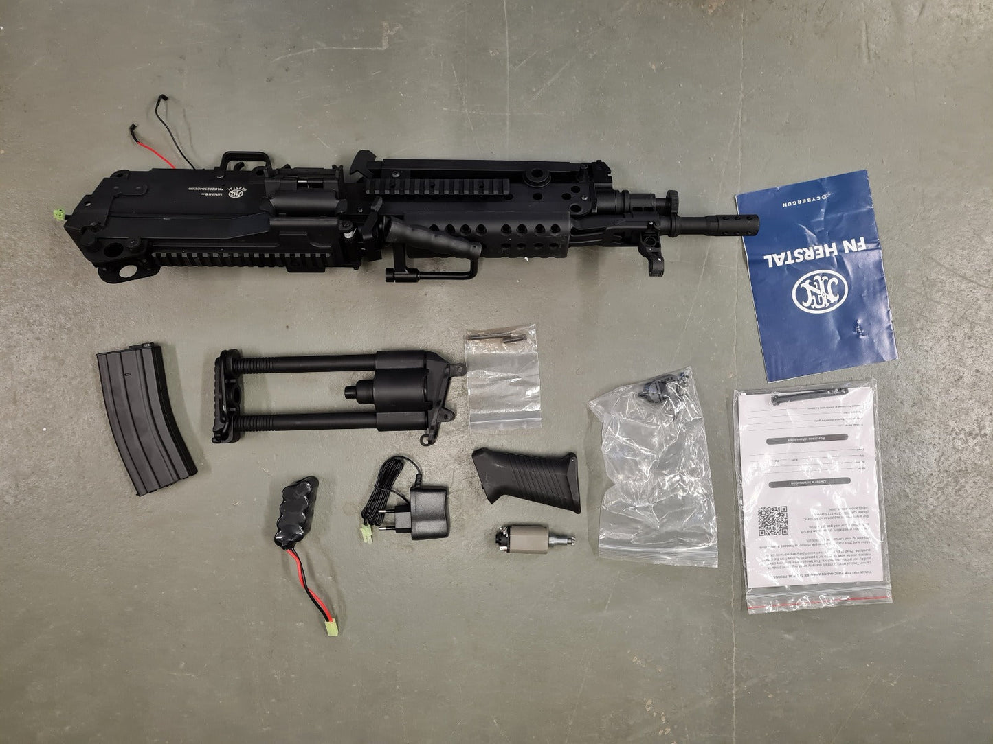 FN Hersal Minimi M249 Para Sports Line AEG (Black - Battery and Charger Inc. - 200814-EU)