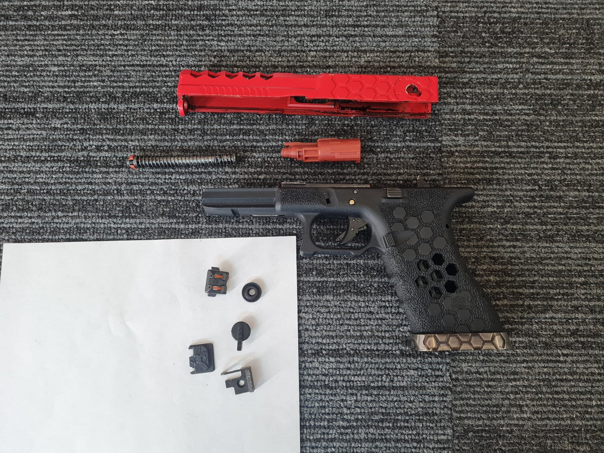 Armorer Works Custom Hex Cut GBB (AW-VX0200 - Silver)