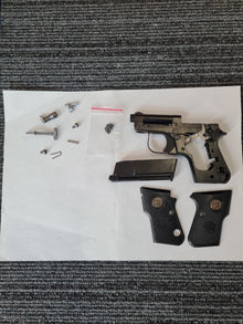 WE 950 Gas Blowback Pistol (Black)