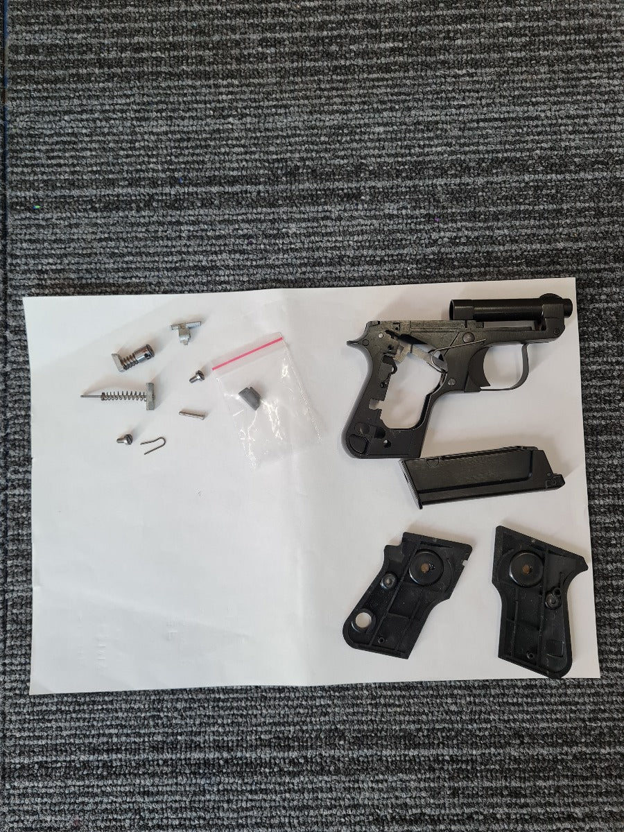 WE 950 Gas Blowback Pistol (Black)