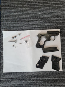 WE 950 Gas Blowback Pistol (Black)
