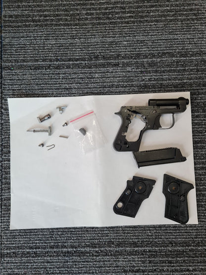WE 950 Gas Blowback Pistol (Black)