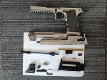 Desert Eagle L650AE Co2 Blowback Pistol (FULLY AUTO. - Cybergun - KWC - Silver - 950504)