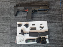 Well R4 AEG Sub-Machine (Full Metal - Standard - R4-BLACK)