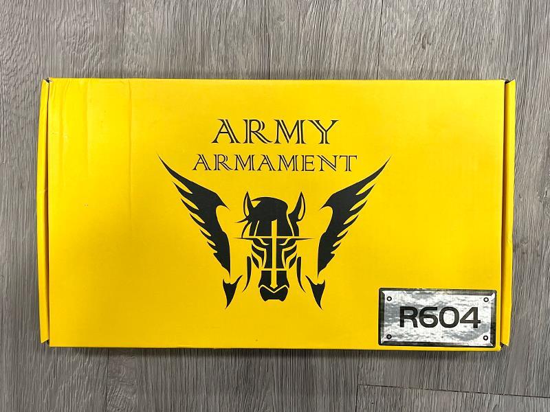 Army Custom 5.1 Hi-Capa Gas Blowback Pistol (R604)