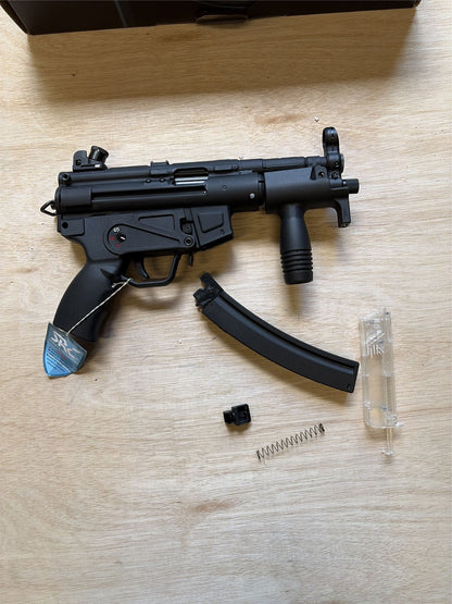 [Boneyard] SRC SR5-KA1 Swat CO2 SMG (COB-421) - Mostly disassembled - untested - possible missing parts
