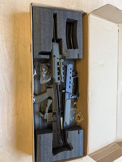 [Boneyard] ARES AR-001 L85A2 AEG (ARES-AR-001) - Charging handle snapped - dust cover will not return