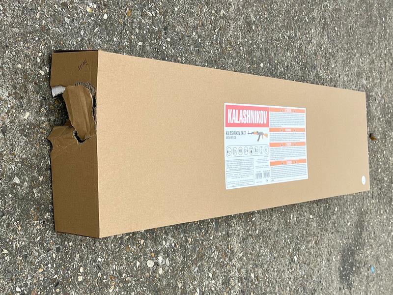 [Check RFD!!]  Kalashnikov 4.5mm Co2 Powered AK47 Rifle (Cybergun - 128300 - New but Broken Box)