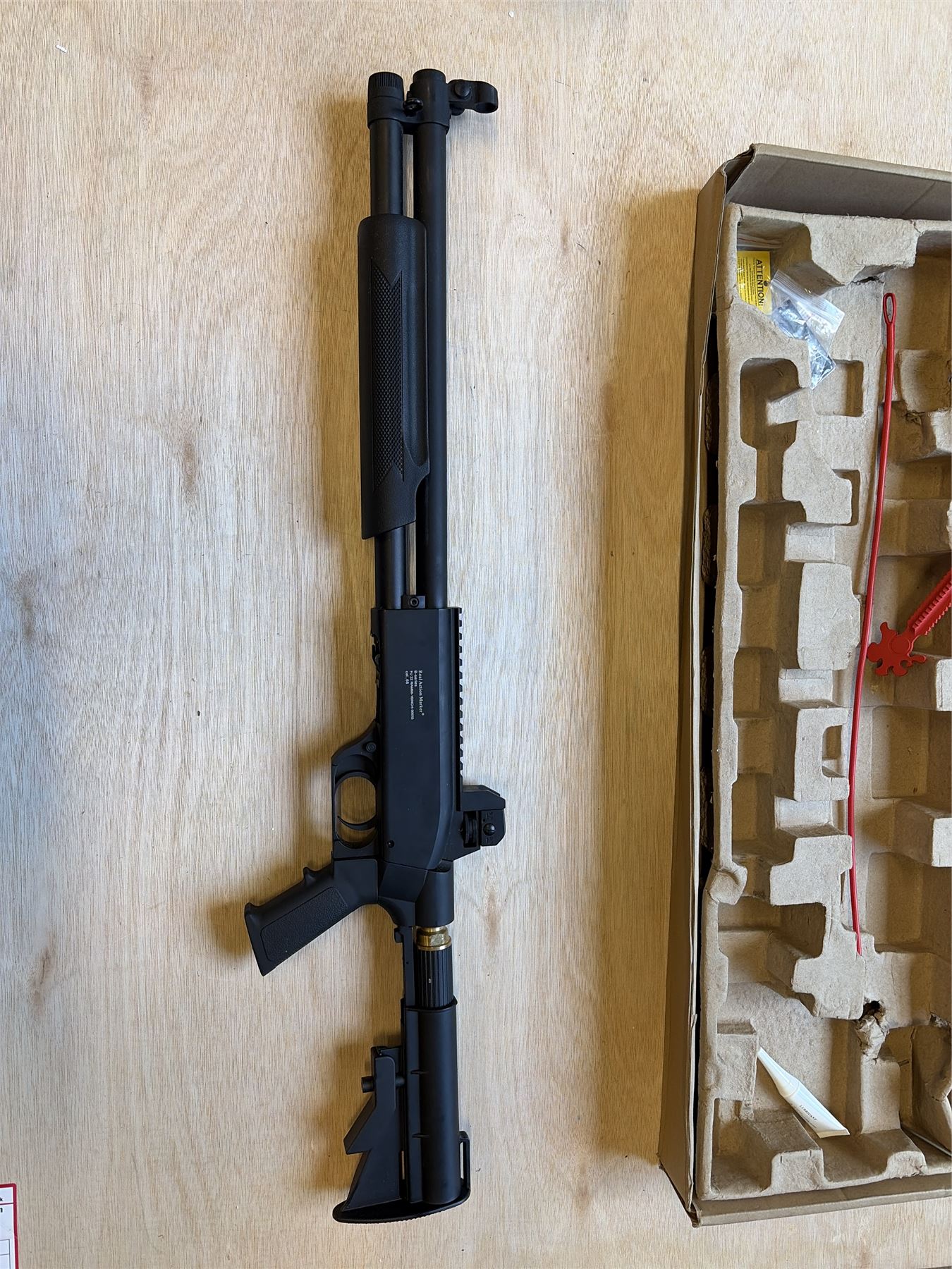 [Boneyard] APS Paintball Marker Pump Action Shotgun (16 Inch - Co2 - 0.68 - Black) - Gas not flowing - not firing