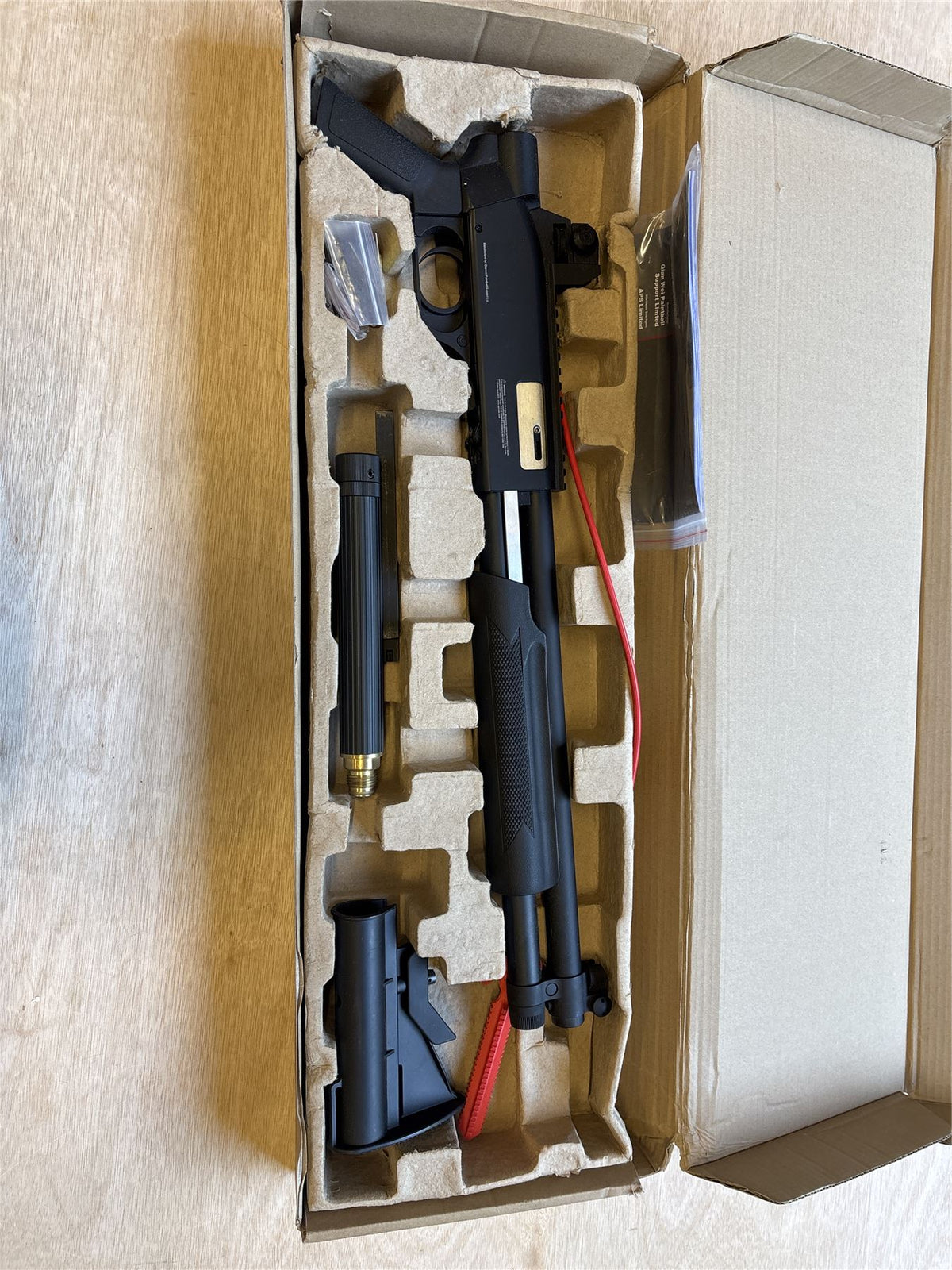 [Boneyard] APS Paintball Marker Pump Action Shotgun (16 Inch - Co2 - 0.68 - Black) - Leaking gas