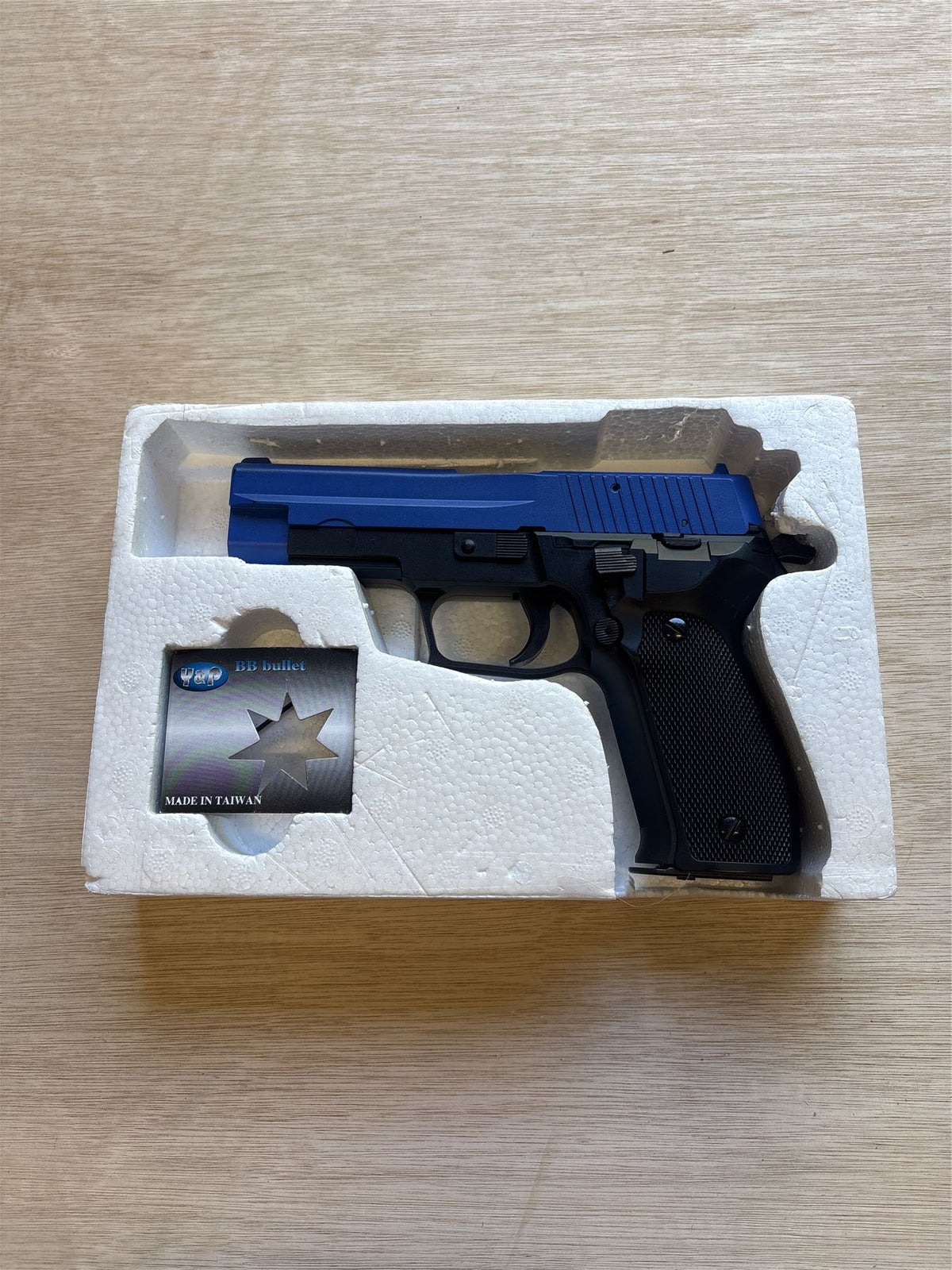 [Boneyard] HFC MK8 NBB Gas Pistol (GG-106) - Two-Tone - Stuck/jammed mag