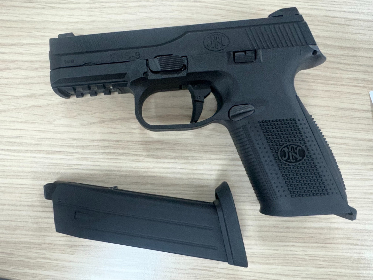 FN Herstal FNS-9 BAX Gas Blowback Pistol (Black)